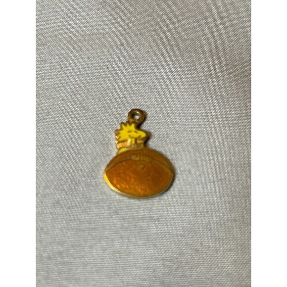 Vintage Snoopy Woodstock Football Necklace Pendant - Picture 1 of 3